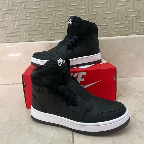 Nike Women’s Jordan 1 Nova XX ‘Black’ - Picture 2 of 4